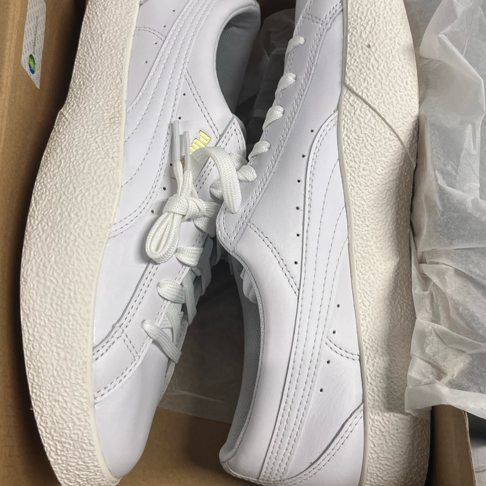 Puma White Sneakers Size 10.5 10 1/2 BNIB Brand New Love Style Marshmallow